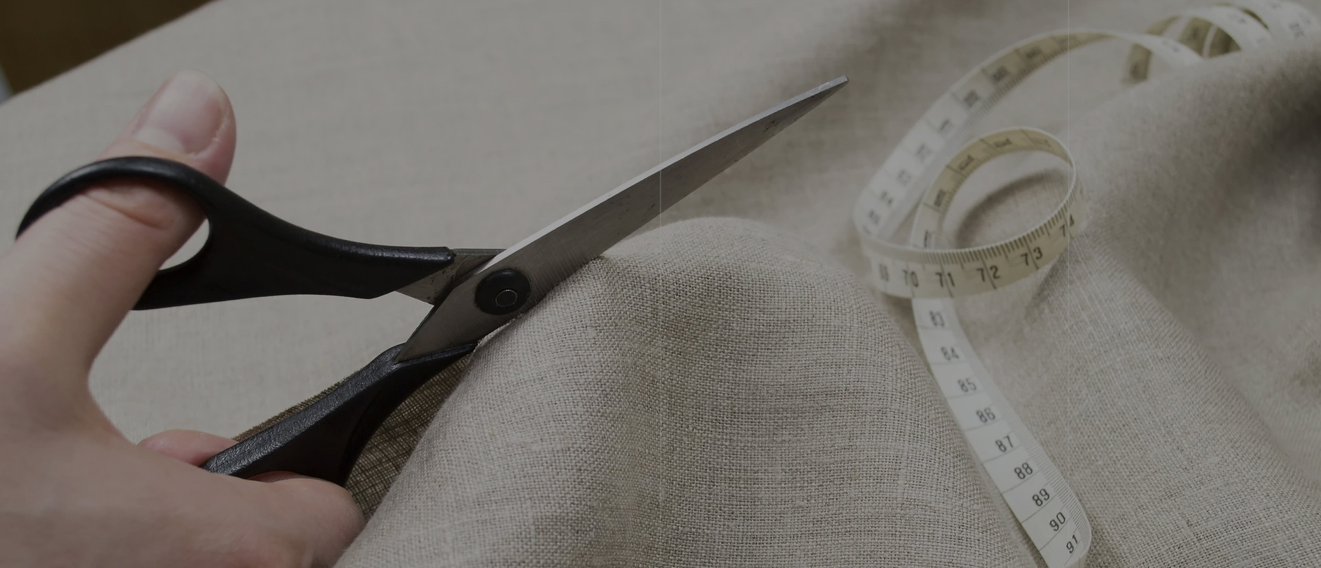 宁波亿鑫服饰有限公司